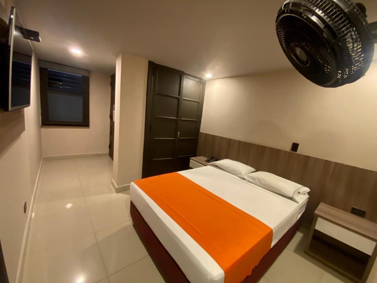 Hotel Latino מדיין מראה חיצוני תמונה